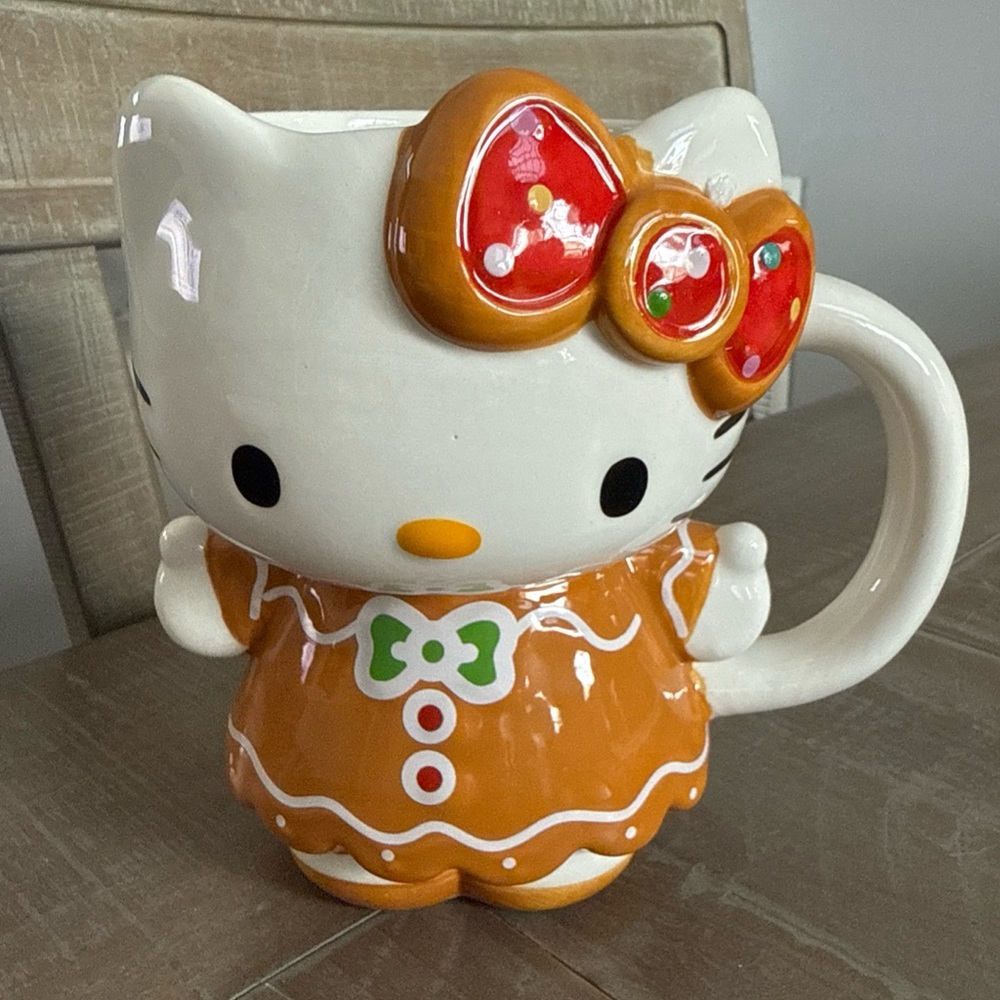 NEW Hello Kitty Sanrio Christmas GINGERBREAD MUG 2024
